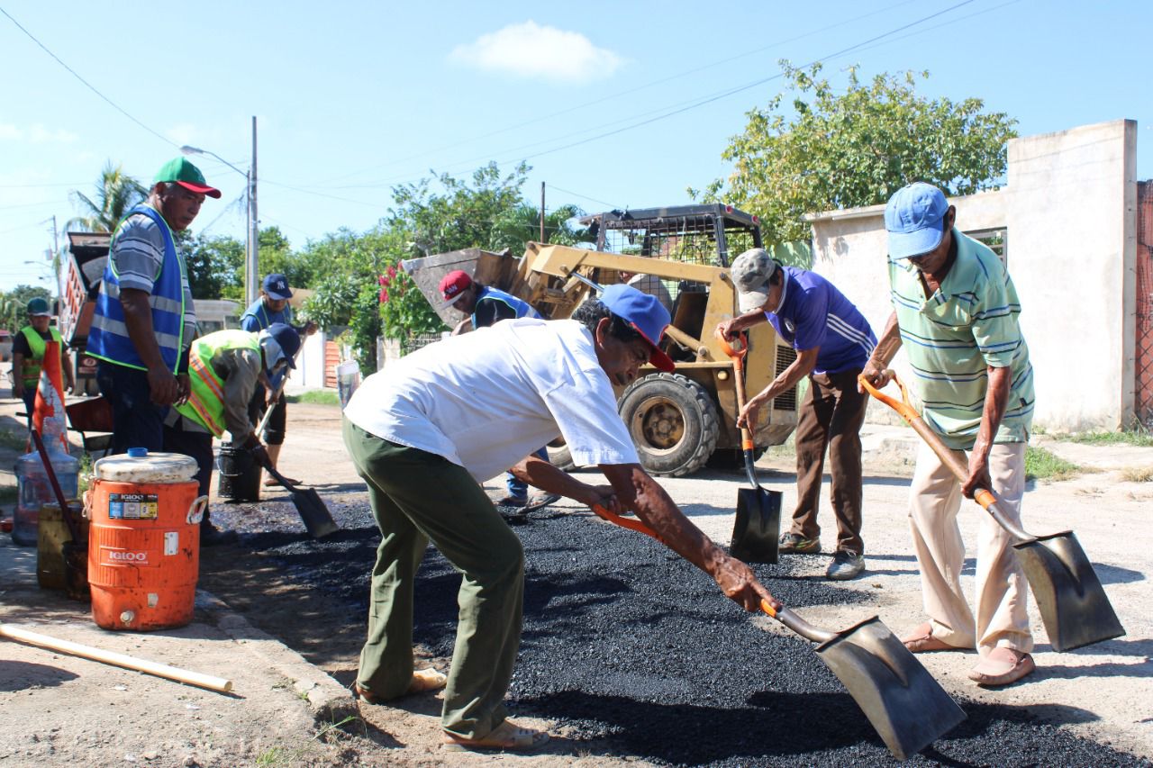 Umán avanza con mejores vialidades