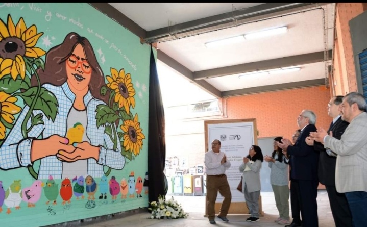 “Sentir, vivir y amar mucho que nada se pierde amando”.