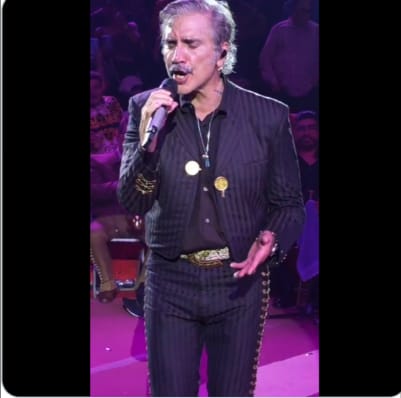 Alejandro Fernández sorprende a fans por aspecto