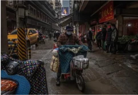 China espera OTRA ola de COVID; advierten hasta 65 millones de casos por semana.