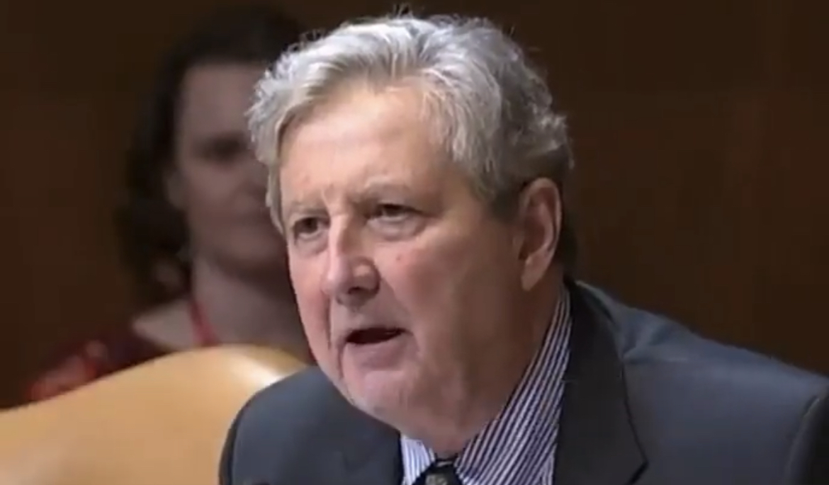 Fuertes declaraciones hacia México por parte de el senador John Neely Kennedy