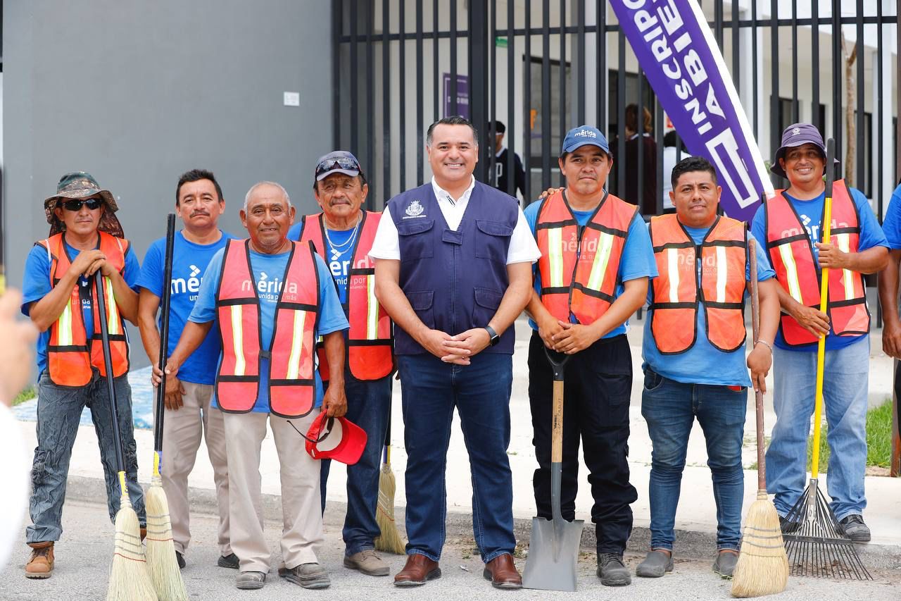 Renán Barrera impulsa prácticas innovadoras que mejoran los servicios para la ciudadanía