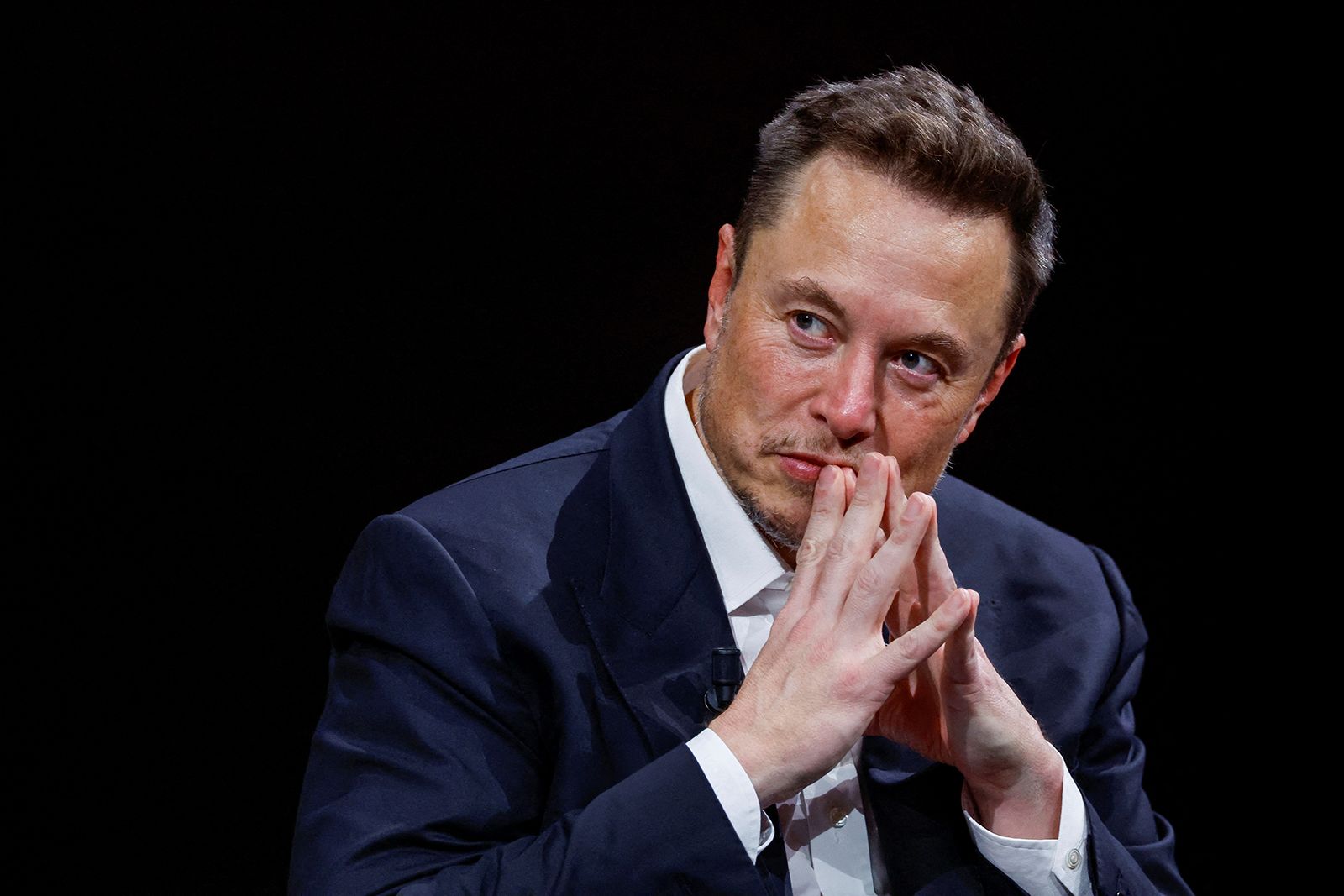 Elon Musk revela que Twitter ha perdido la mitad de sus ingresos publicitarios debido a sus modificaciones en la red social
