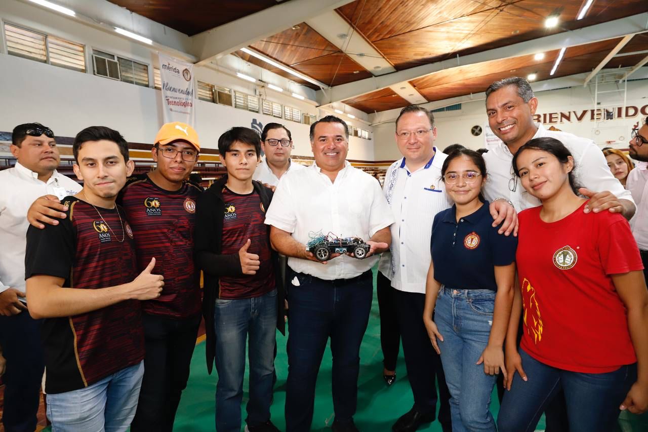 Renán Barrera fortalece los sistemas de contraloría social privilegiando la transparencia y la rendición de cuentas