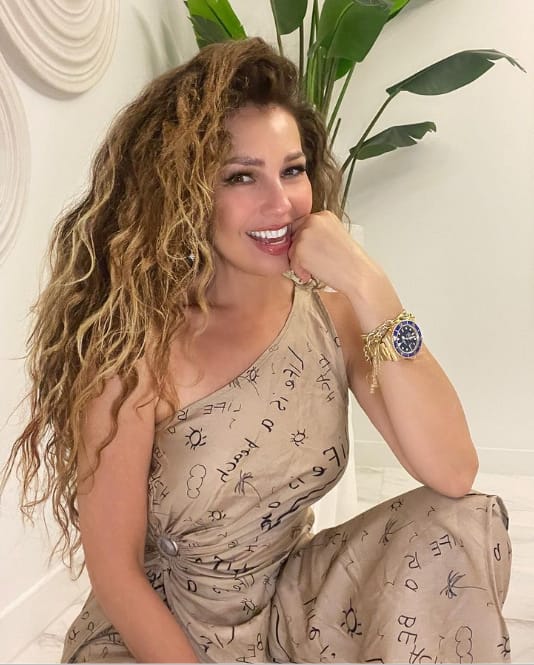 Thalia cumple 52 años y luce deslumbrante
