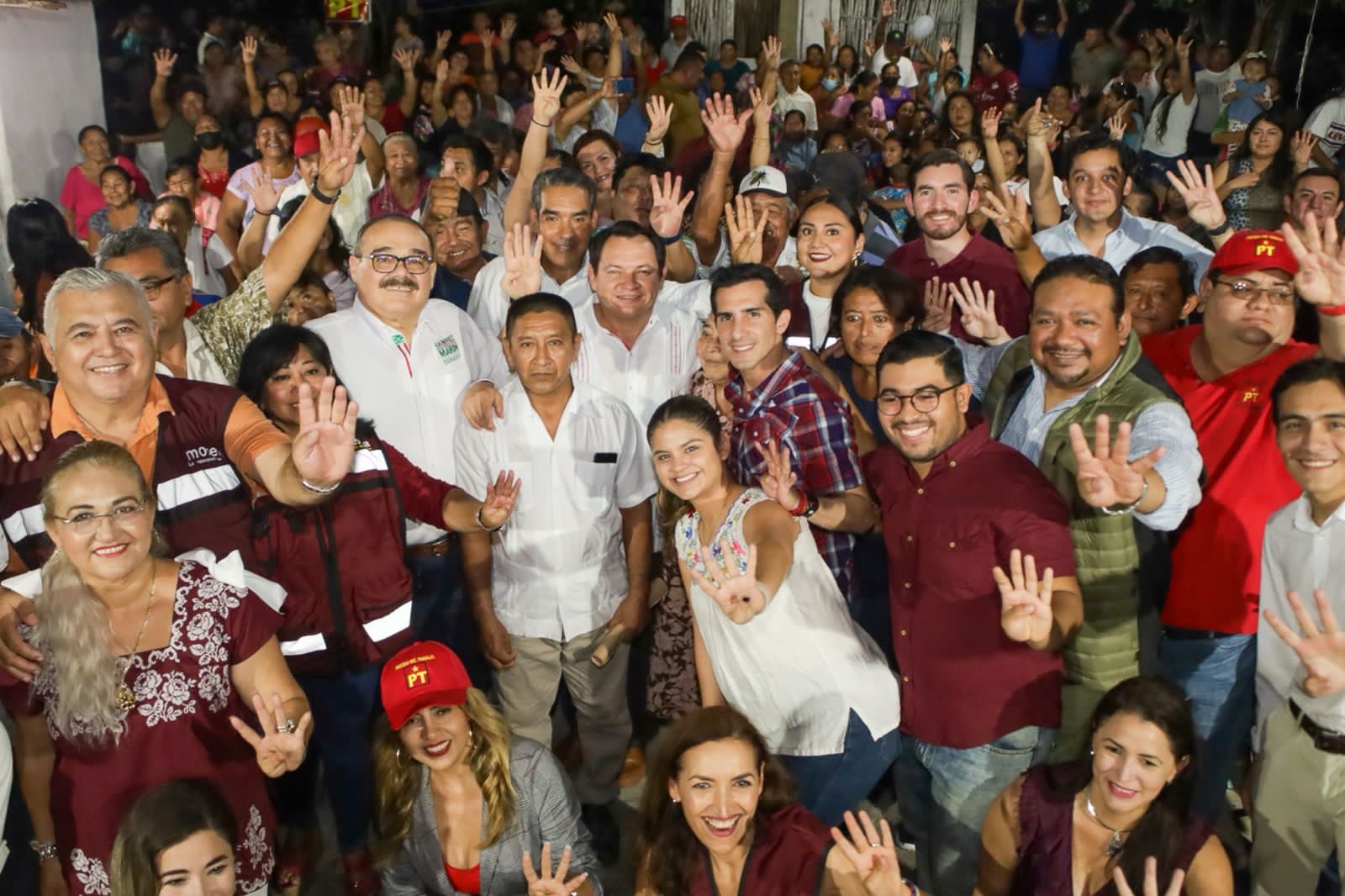 El precandidato “Huacho” Díaz recibe respaldo de morenistas de la comisaría de Oncán