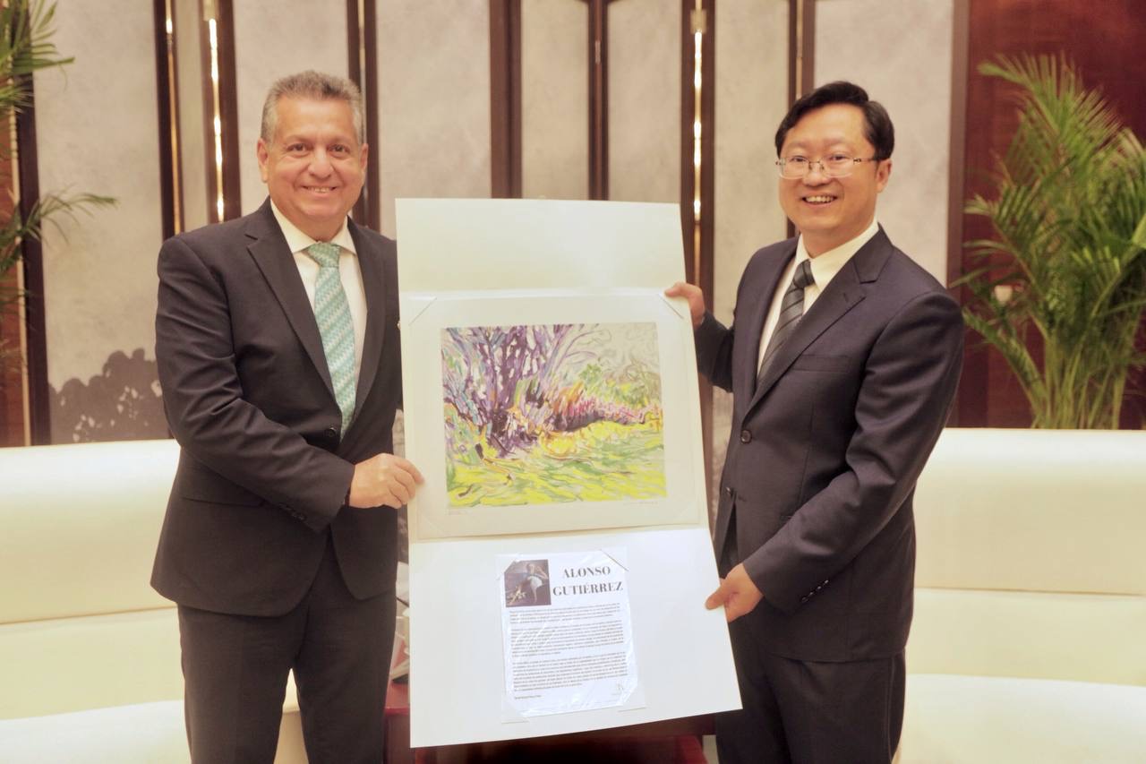 Fortalecimiento de intercambio académico entre Mérida y China