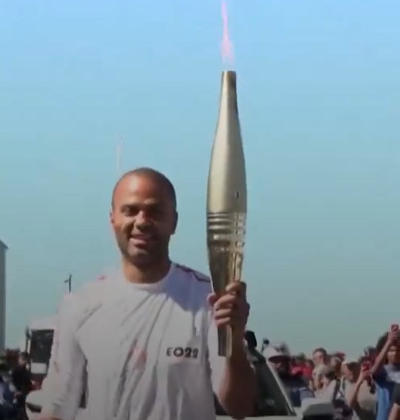 Antorcha olímpica comienza su recorrido por Francia