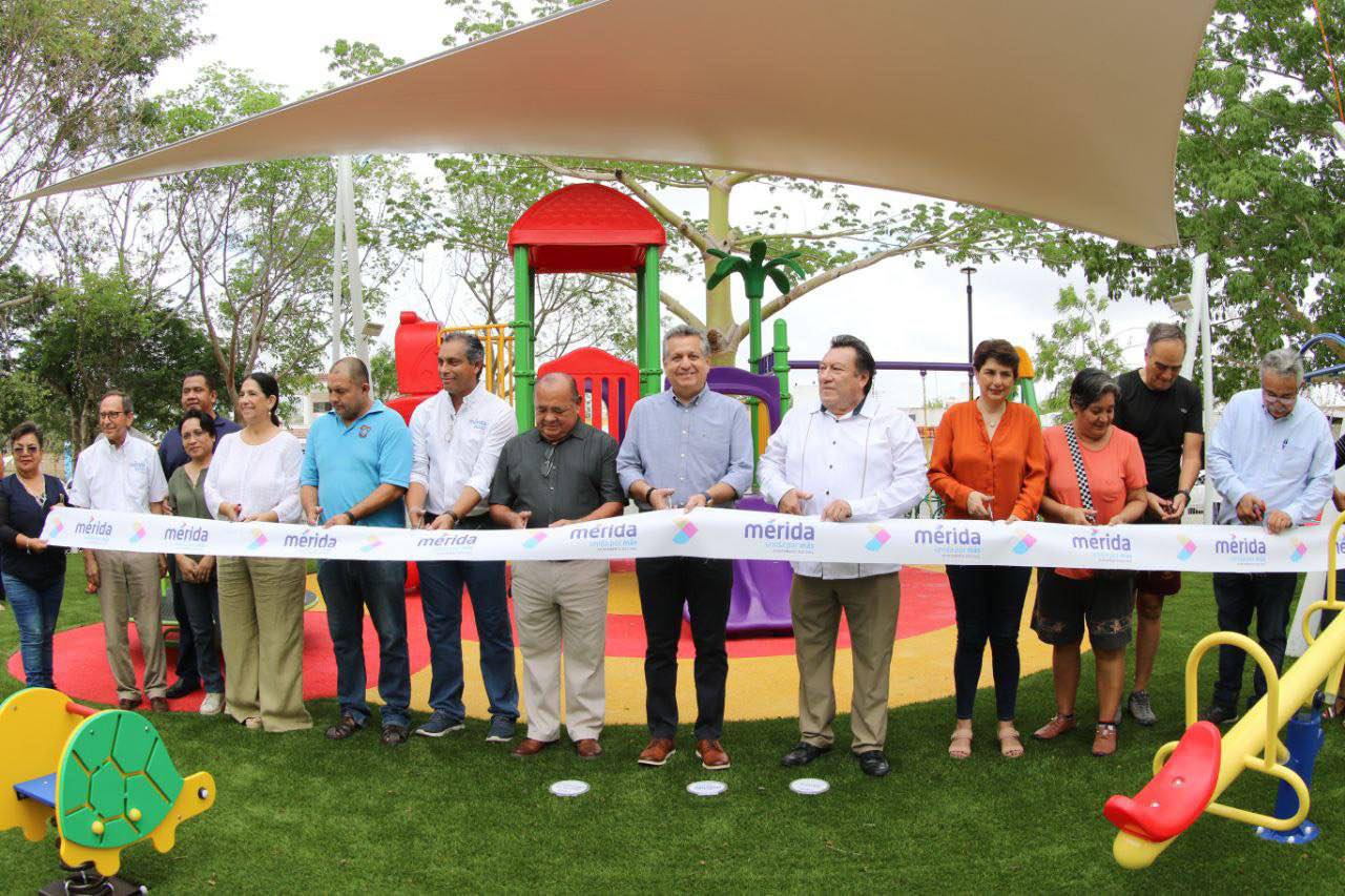 Entrega del parque «Los Héroes» a las y los vecinos