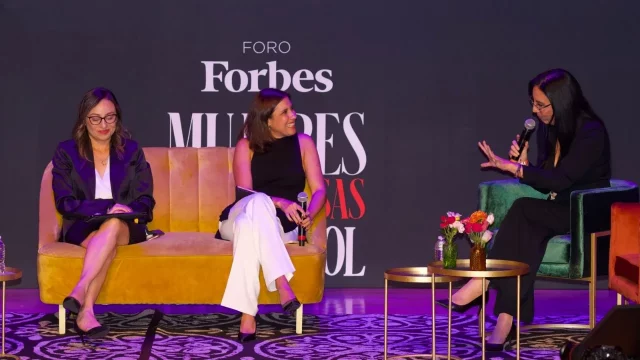 Durante el Foro Forbes Mujeres Poderosas en Español 2024, Cindy Rayo, dice que el desarrollo de habilidades tecnológicas en los jóvenes debe ser una prioridad en la agenda de Sheinbaum.