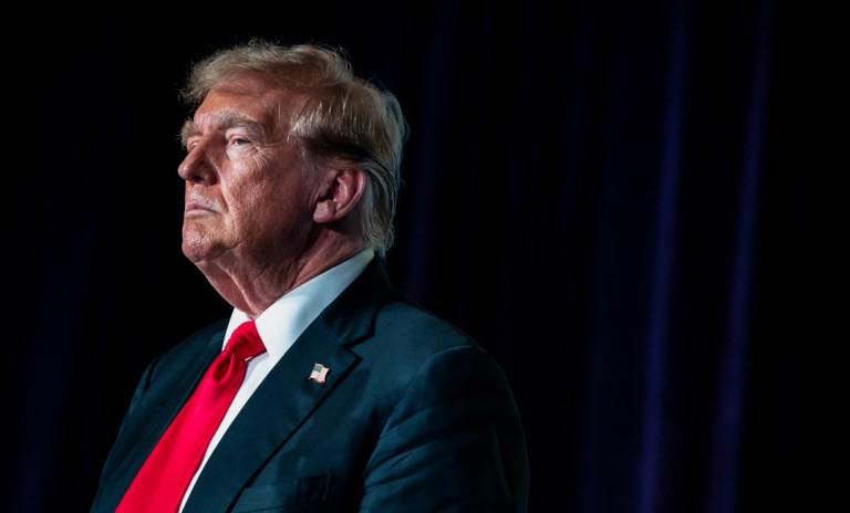 Podrían retrasar sentencia de Trump