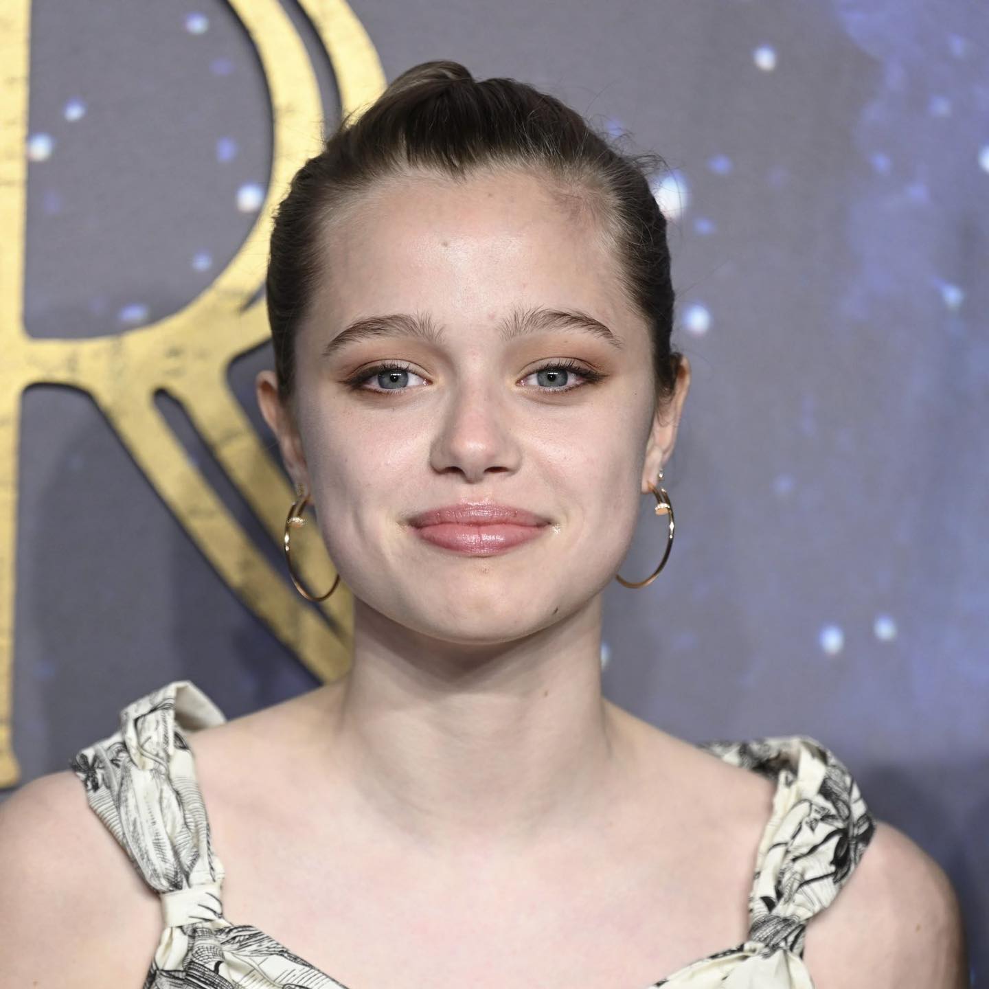 Hija de Angelina Jolie y Brad Pitt elimina de su nombre el apellido de su padre