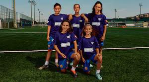 «El Sueño Bimbo» impulsa los sueños de niñas de todo el mundo.