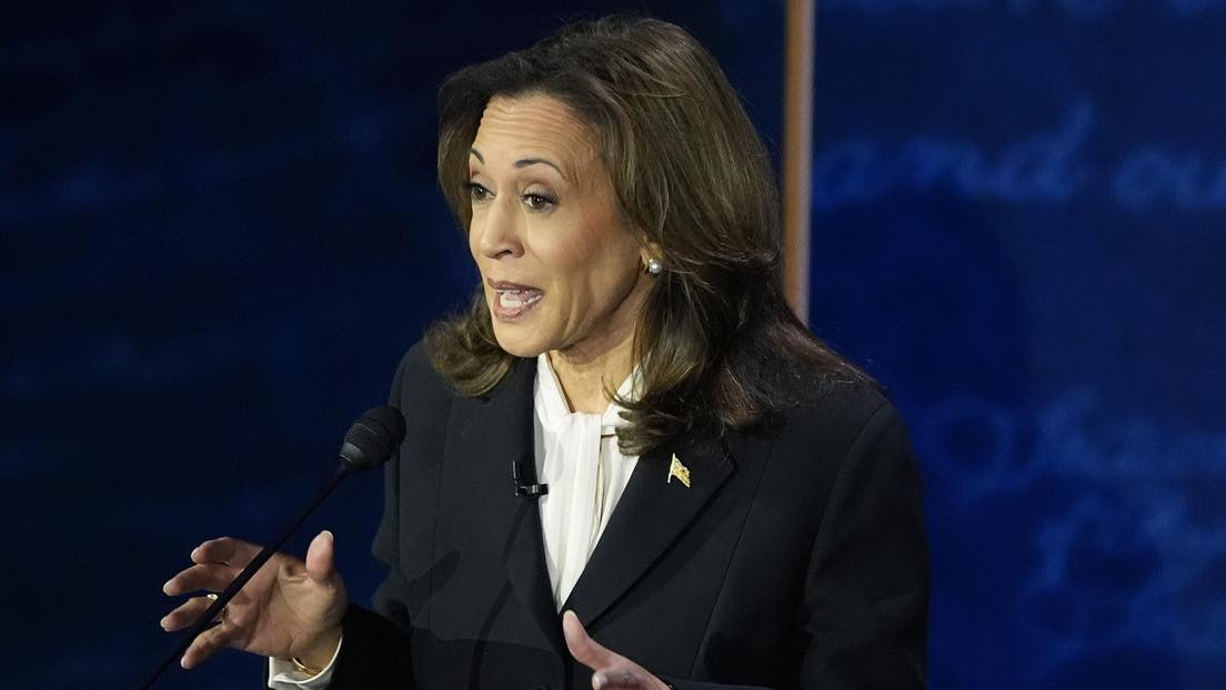 Kamala Harris aventaja a Trump entre Latinos