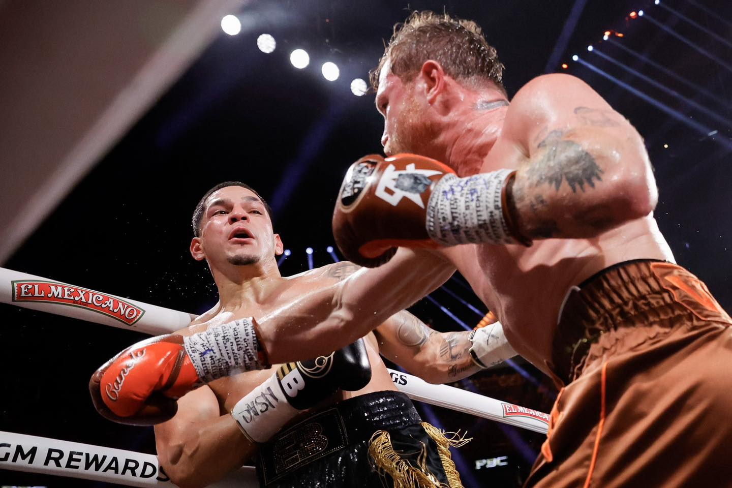 ¡Felicidades Canelo! ¡Orgullo mexicano!