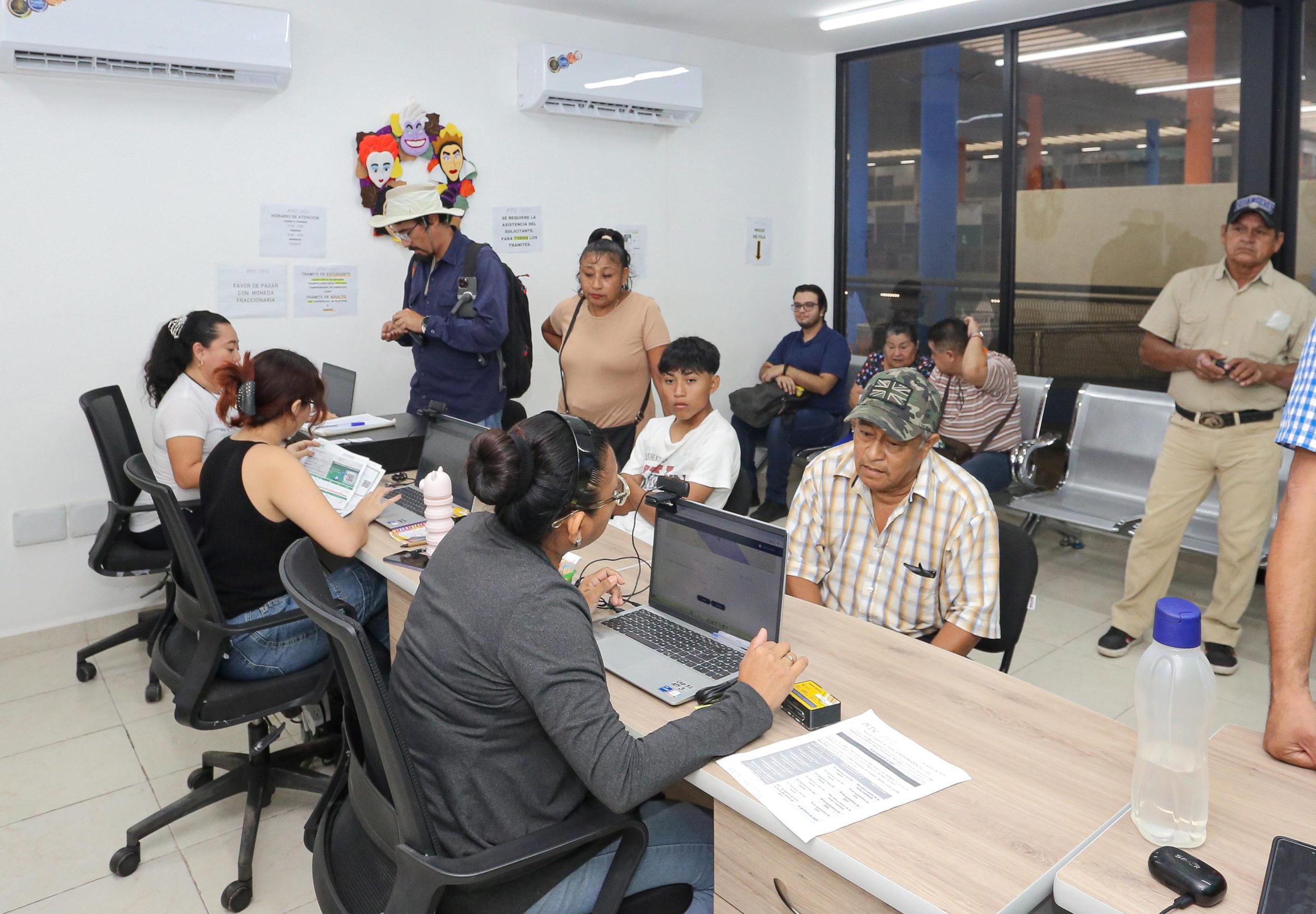 Más de 260 mil yucatecos cuentan con su tarjeta de tarifa social del Sistema de Transporte Va y Ven