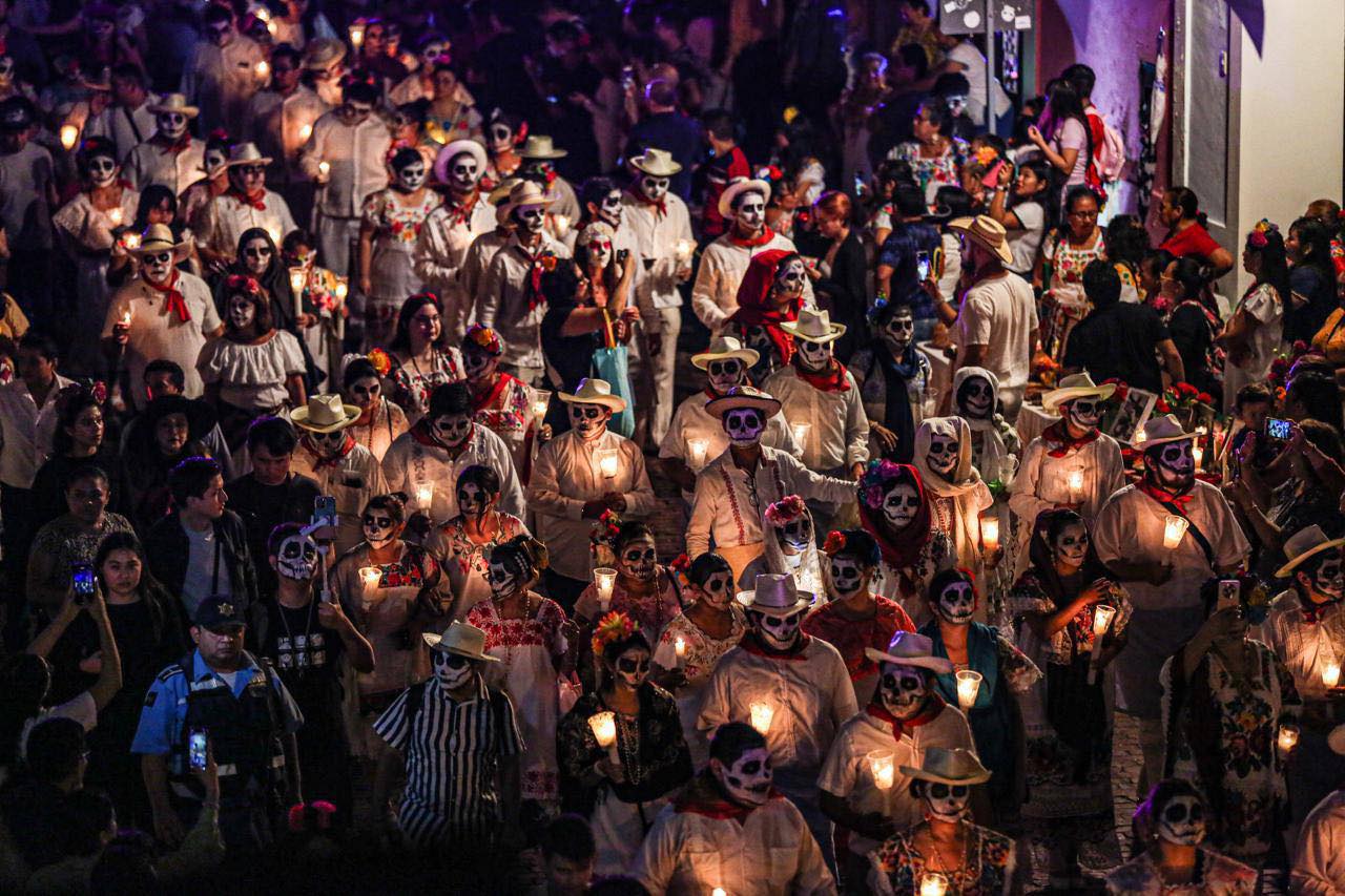 La familia meridana celebra a las ánimas en comunidad: Cecilia Patrón