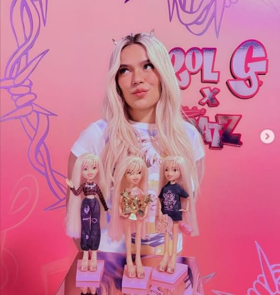 ¡Karol G se convierte en una Bratz!