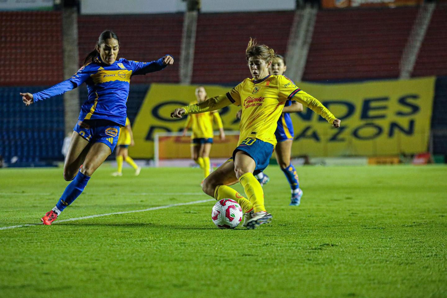 Tigres y América igualan en la ida de las semifinales de la Liga MX Femenil