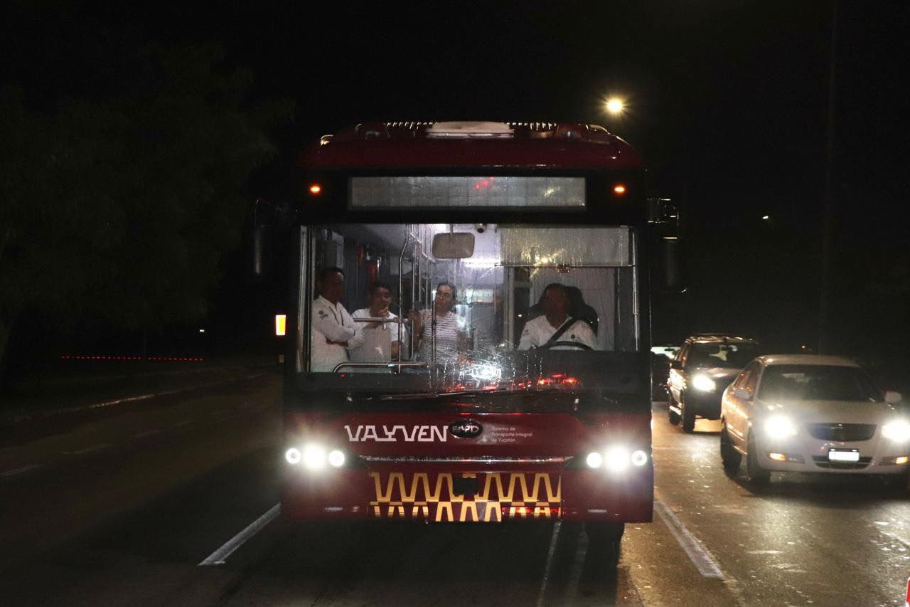 Inician las pruebas de los autobuses articulados 100% eléctricos del Sistema de Transporte Va y Ven