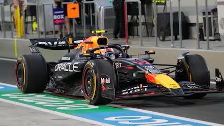 Checo Pérez, antepenúltimo en Práctica 1 del GP de Qatar.