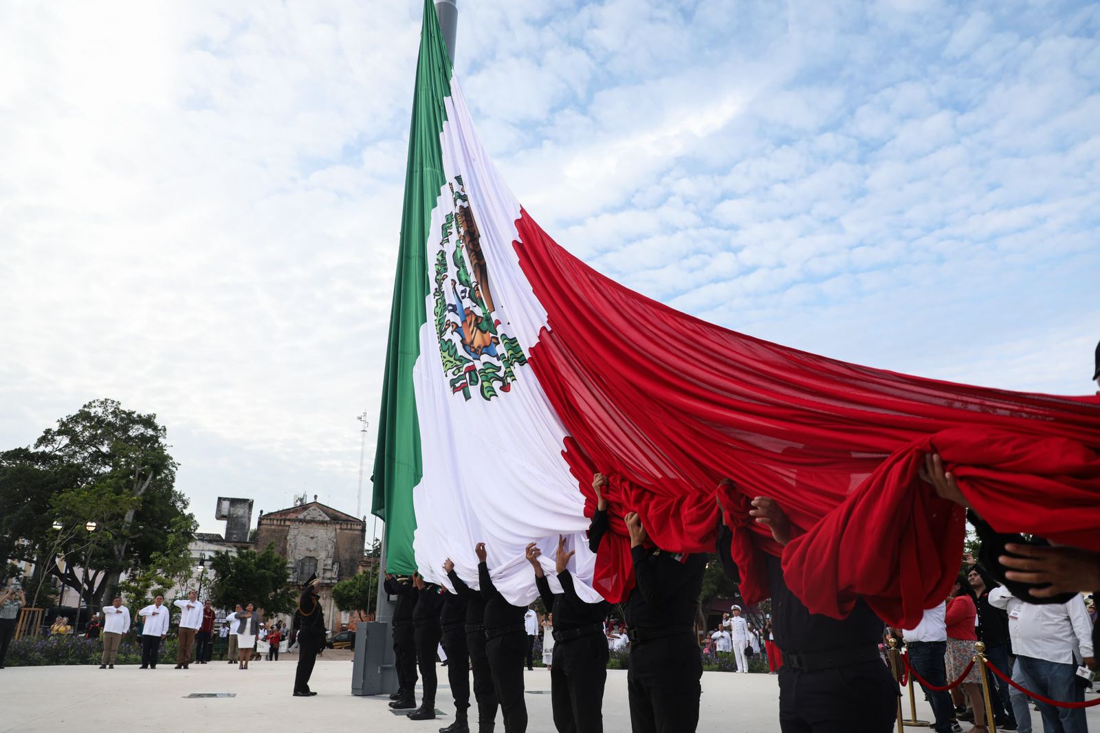 Desfile cívico-deportivo con motivo del CXIV Aniversario del inicio de la Revolución Social Mexicana.