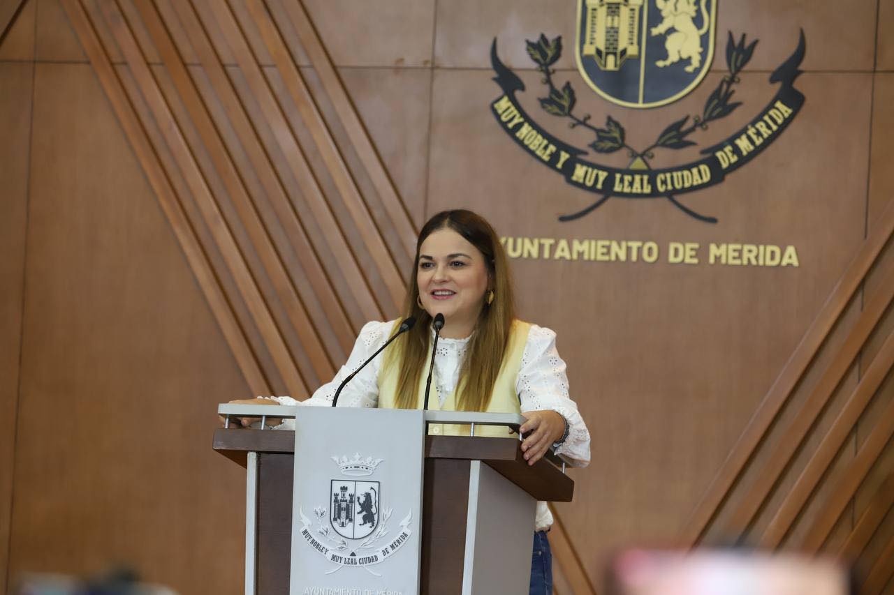Presupuesto 2025 garantizará servicios públicos y apoyos sociales para las y los meridanos: Cecilia Patrón.