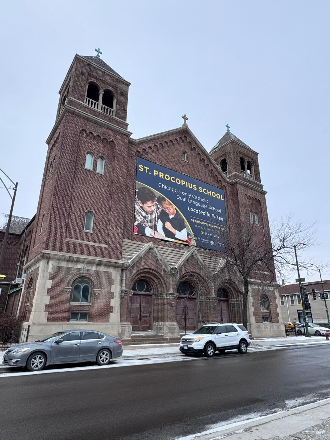 Iglesias y colegios en calma tras luz verde de detenciones a migrantes