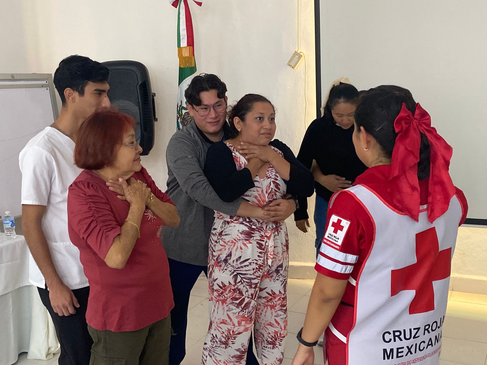 El DIF Mérida y la Cruz Roja ofrecen cursos de primeros auxilios para asociaciones civiles.