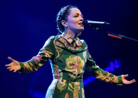 ¡Natalia Lafourcade anuncia tour por México!