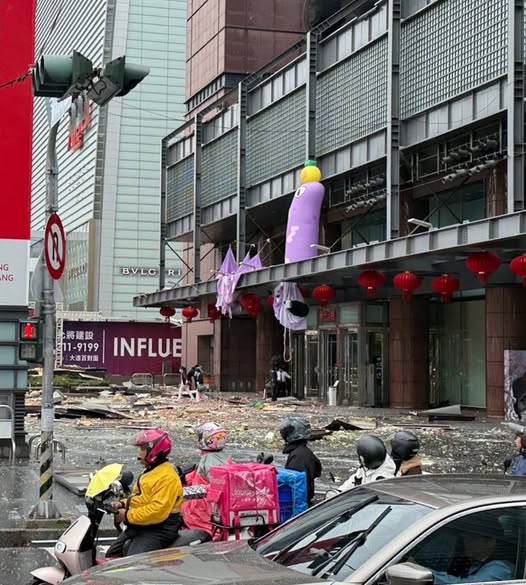 Hay al menos un deceso y heridos en explosión en centro comercial en Taiwán