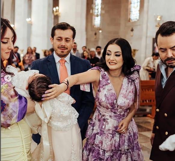 Así fue el bautizo de Tessa, hija de José Eduardo Derbez y Paola Dalay.