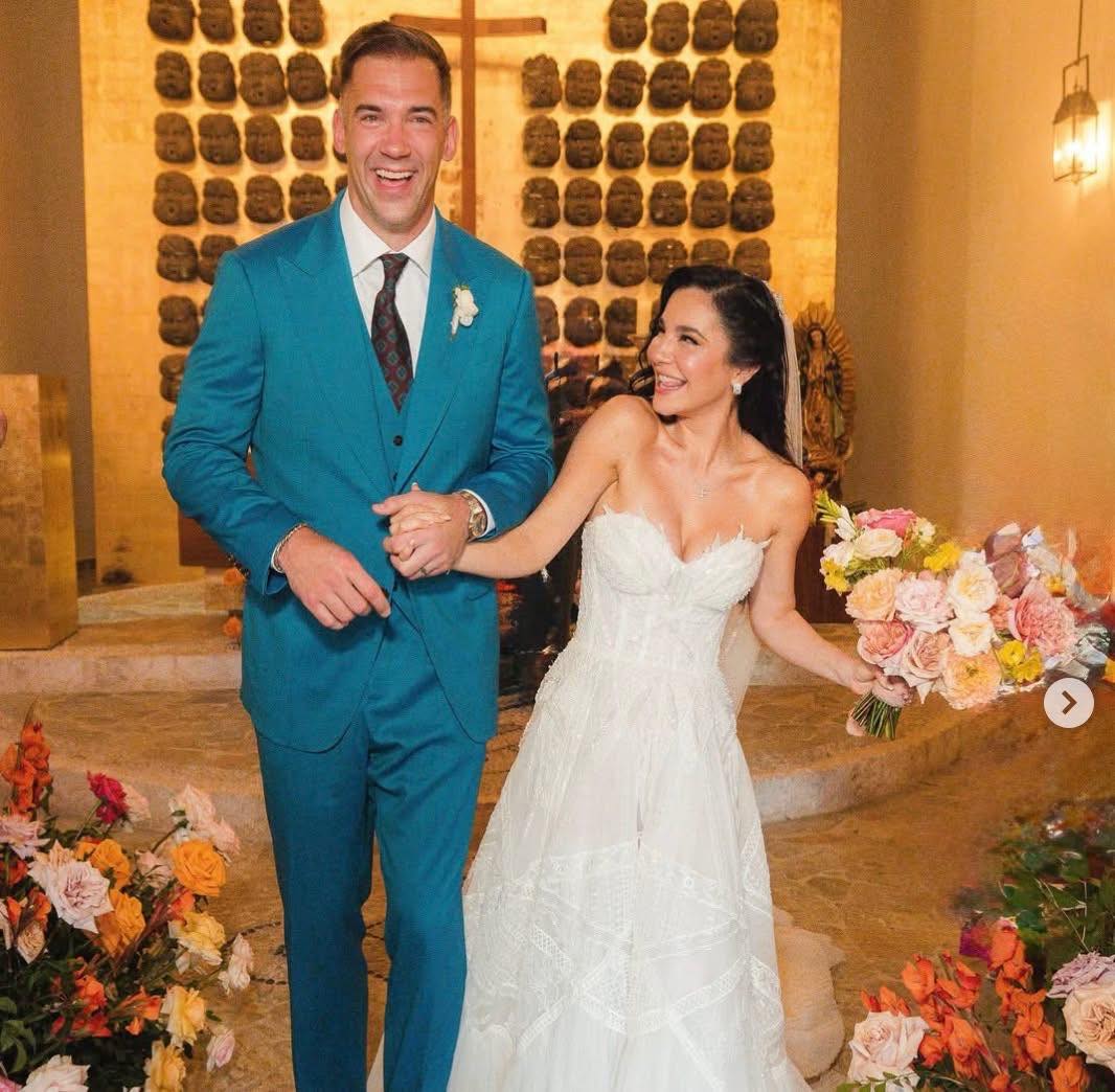 ¡Martha Higareda se casa!