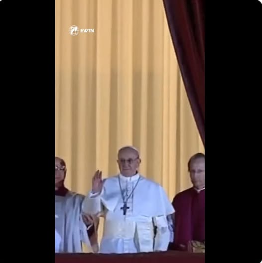 Papa Francisco, es festejado en el hospital por sus 12 años de su pontificado.