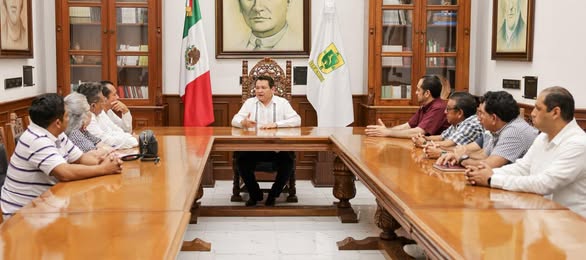 El Gobernador Joaquín Díaz Mena Inicia Diálogo con el Magisterio de Yucatán.