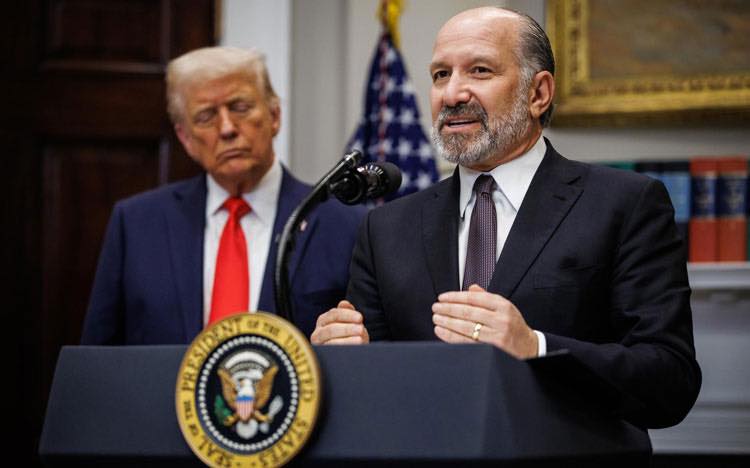 Trump podría aplazar por un mes los aranceles a bienes y servicios impuestos a México y Canadá