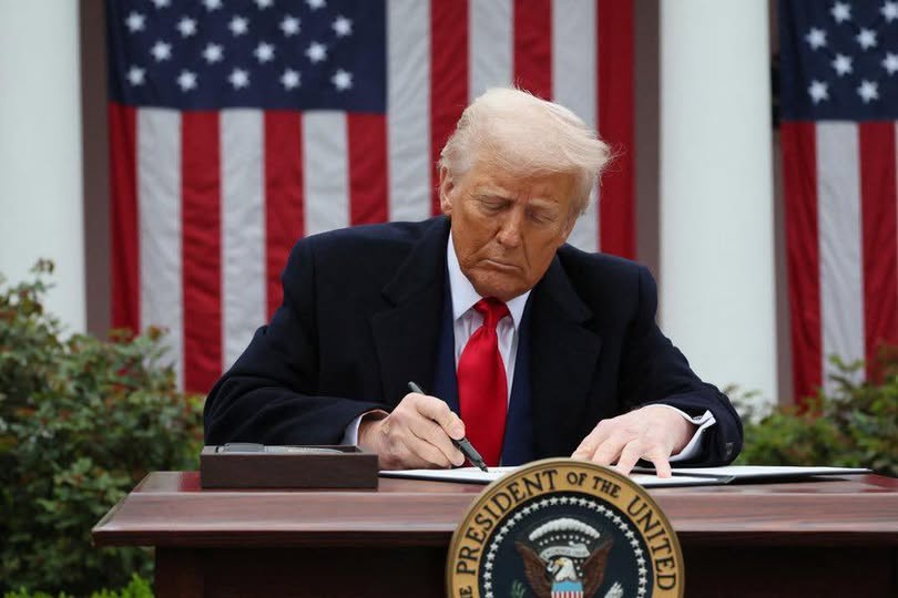 Stellantis frena operaciones en México