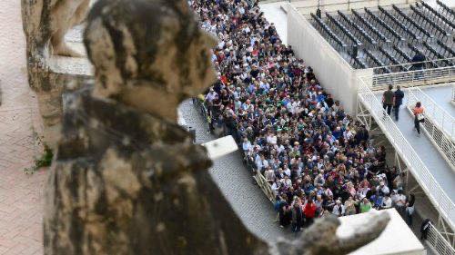 250 mil personas acuden al velorio del papa Francisco