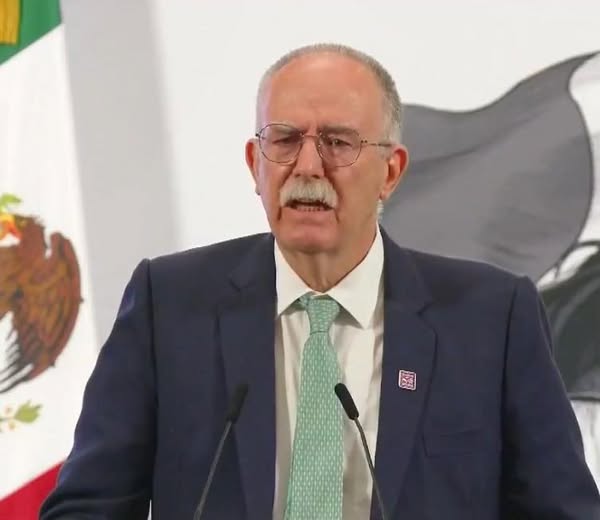 México pide colaboración de EE.UU. para reabrir planta contra gusano barrenador