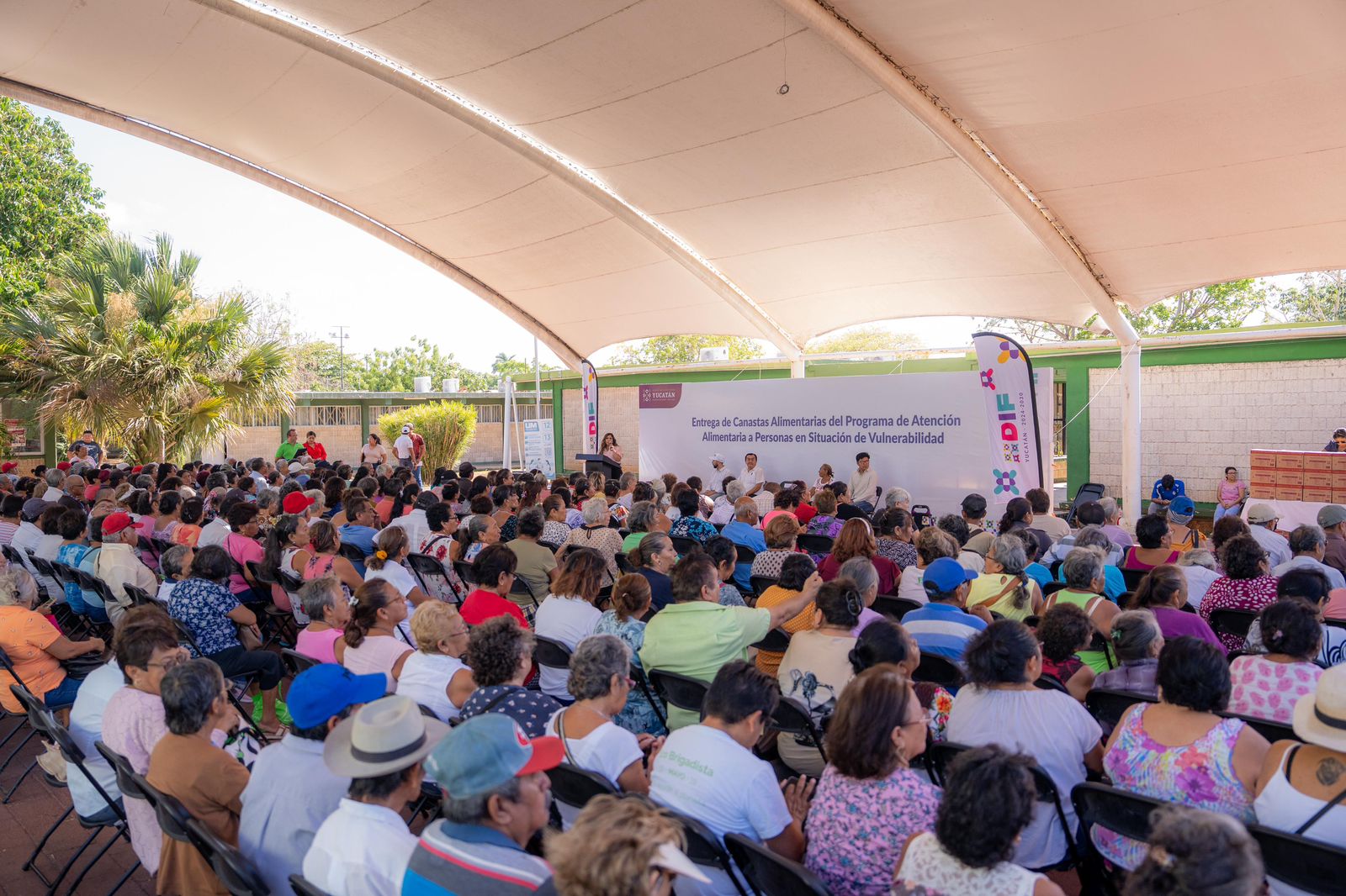 DIF Yucatán apoya a personas con cáncer con ayuda económica y alimentaria