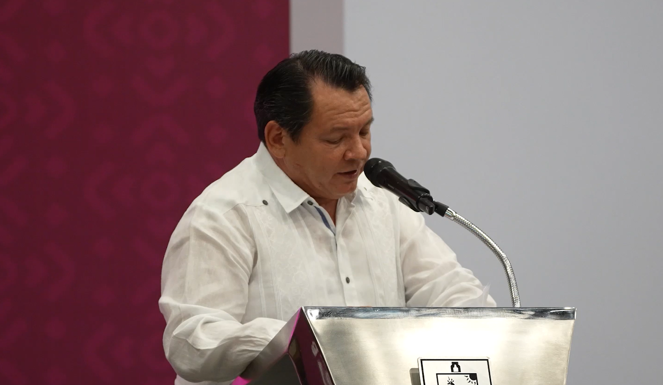 100 estudiantes yucatecos viajarán becados a Canadá