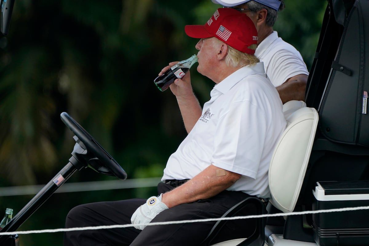 ¿Trump cambia la formula de la Coca-Cola?