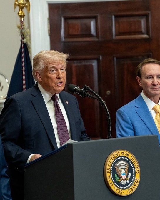 Trump amenaza a Rusia con aranceles del 100% si no hay acuerdo de paz en Ucrania en 50 días