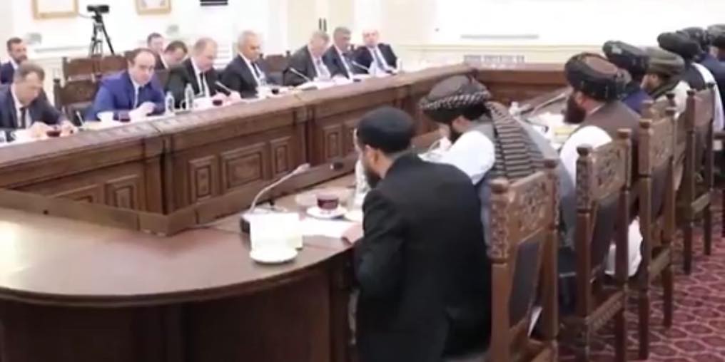 Rusia reconoce oficialmente al gobierno talibán en Afganistán, un paso histórico y polémico