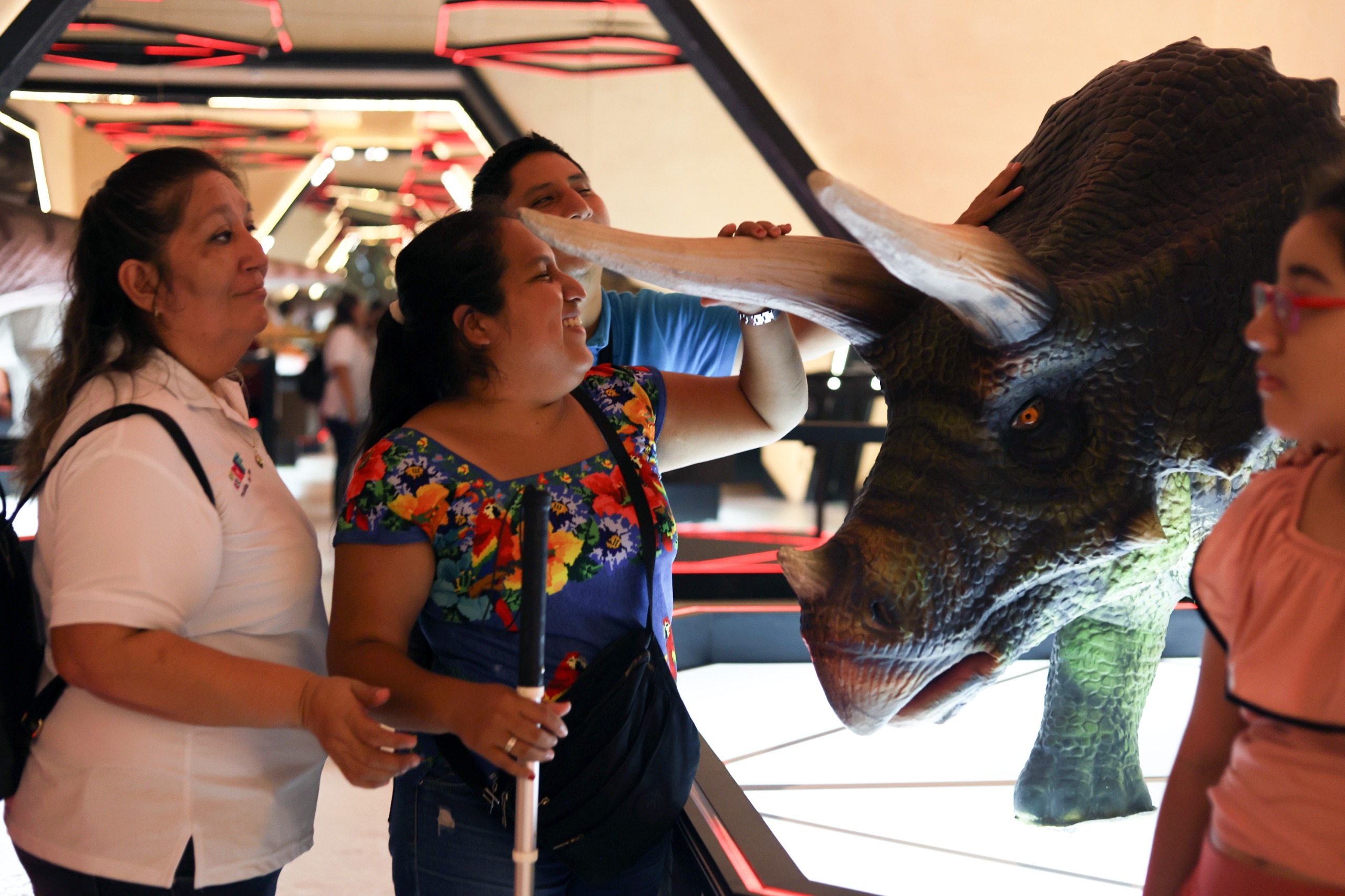 DIF Yucatán lleva ciencia y cultura a personas con discapacidad visual