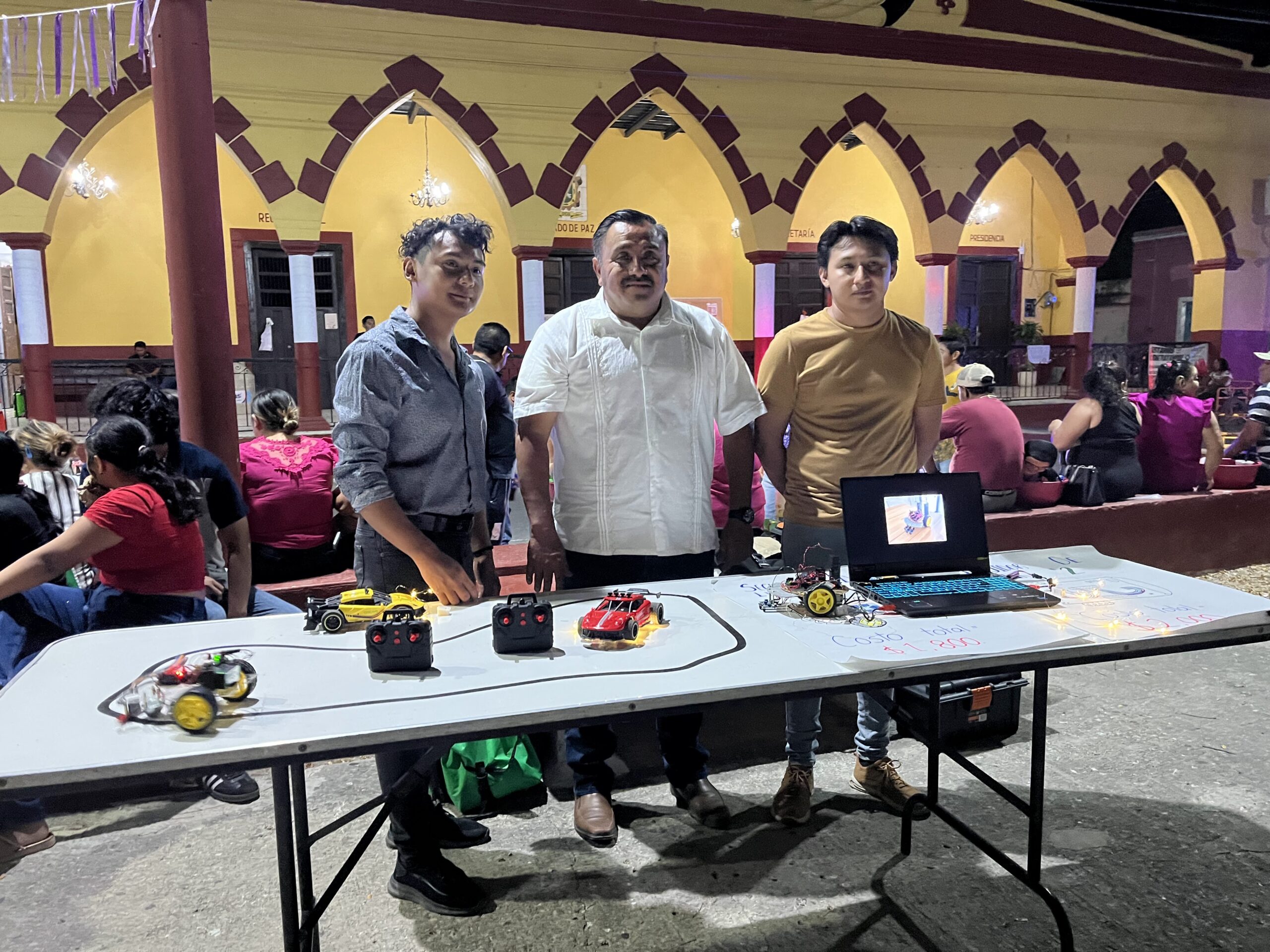 Talentos de la UPY inspiran a niñas y niños de Ucú con el fascinante mundo de la robótica.