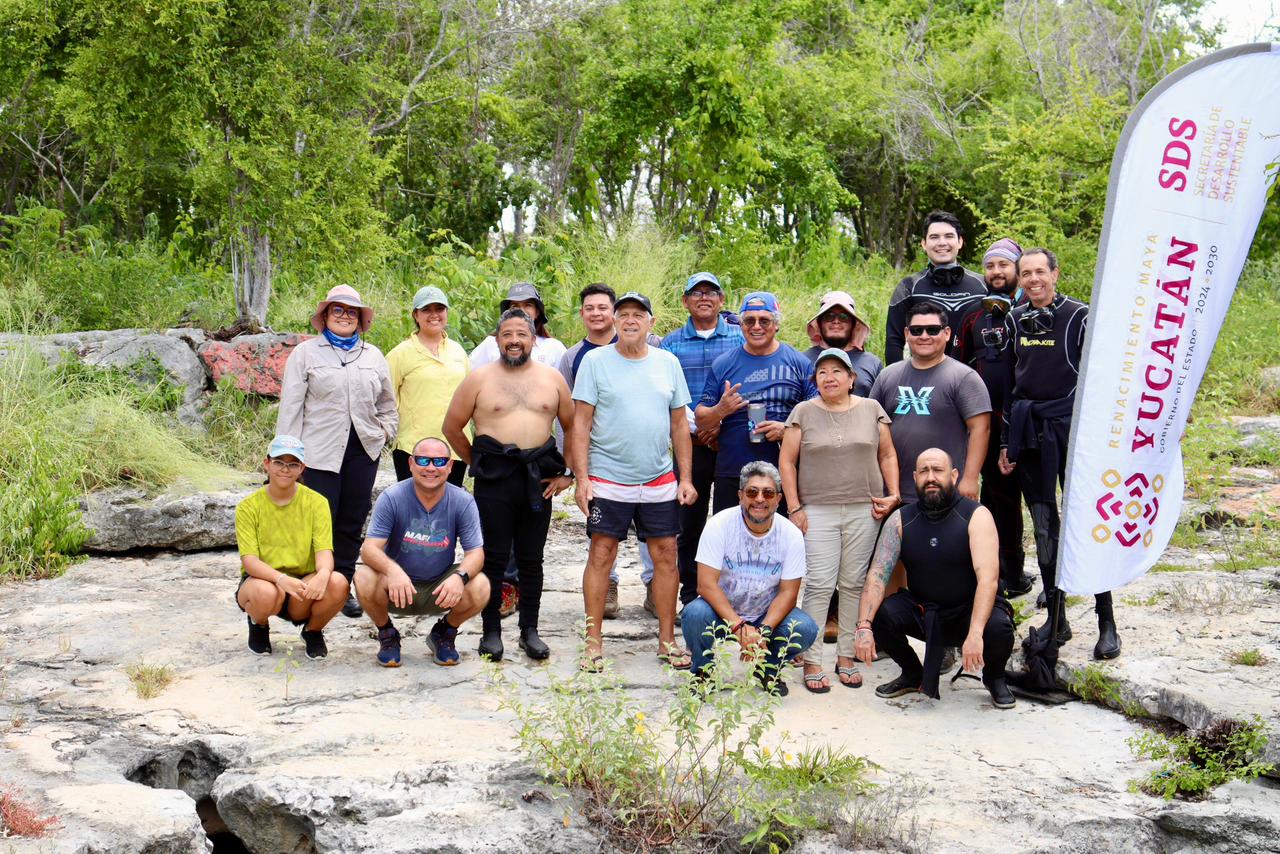 Retiran más de 100 kilos de residuos del cenote Chen Ha en Dzityá