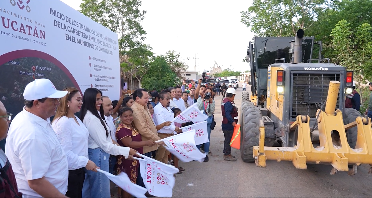 Díaz Mena transforma la movilidad en el sur de Yucatán con la reconstrucción de la carretera Emiliano Zapata-Xul