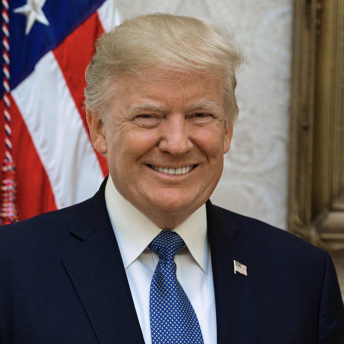 La Casa Blanca publica imagen de Trump junto al Premio Nobel