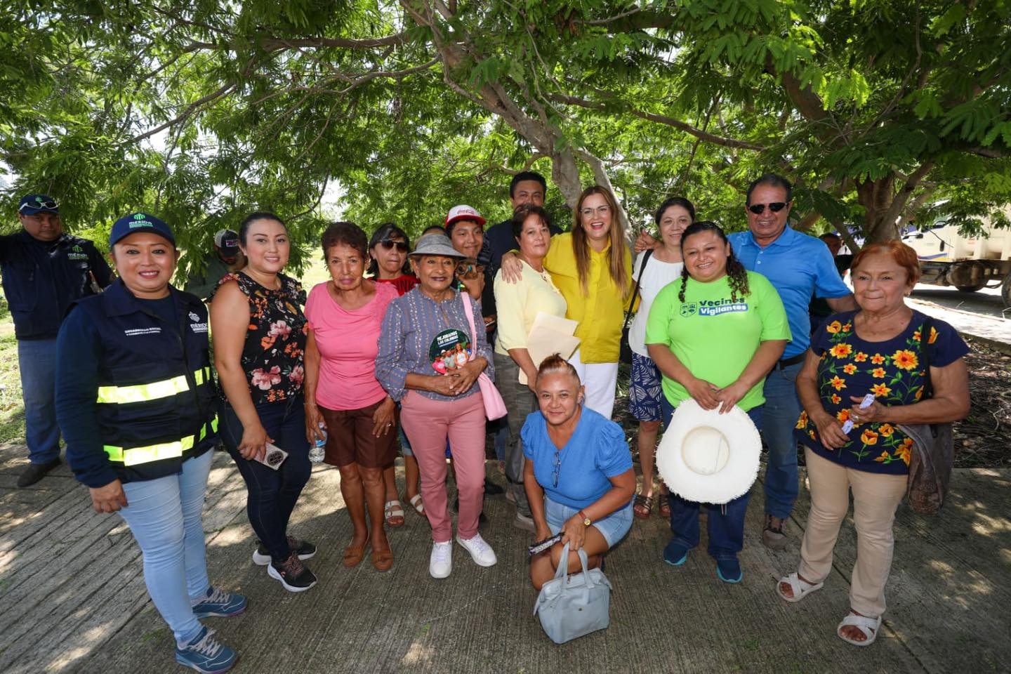 Cecilia Patrón lidera limpieza en Ciudad Caucel reafirmando que “Una Mérida limpia es tarea de todos”